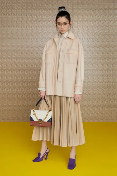 Look 15